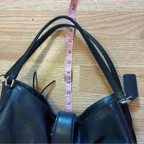 Coach solid black leather gold hardware 3 section shoulder bag purse - Picture 13 of 15